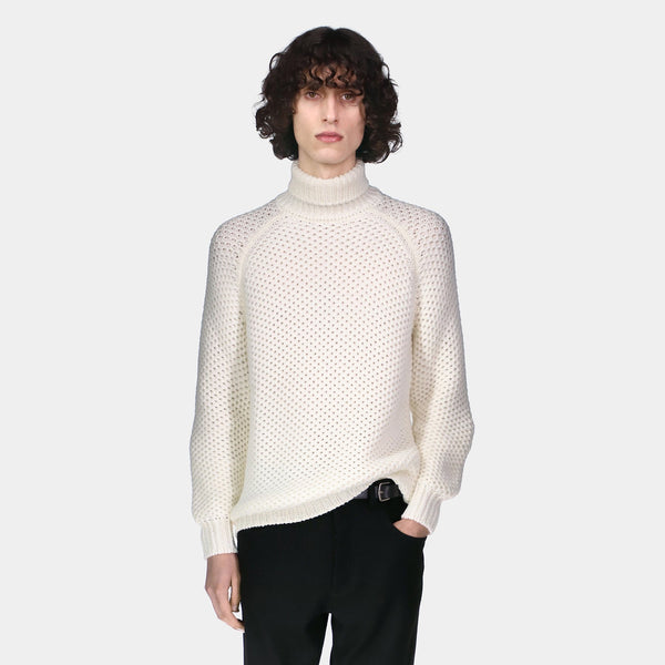 Hugo Turtleneck